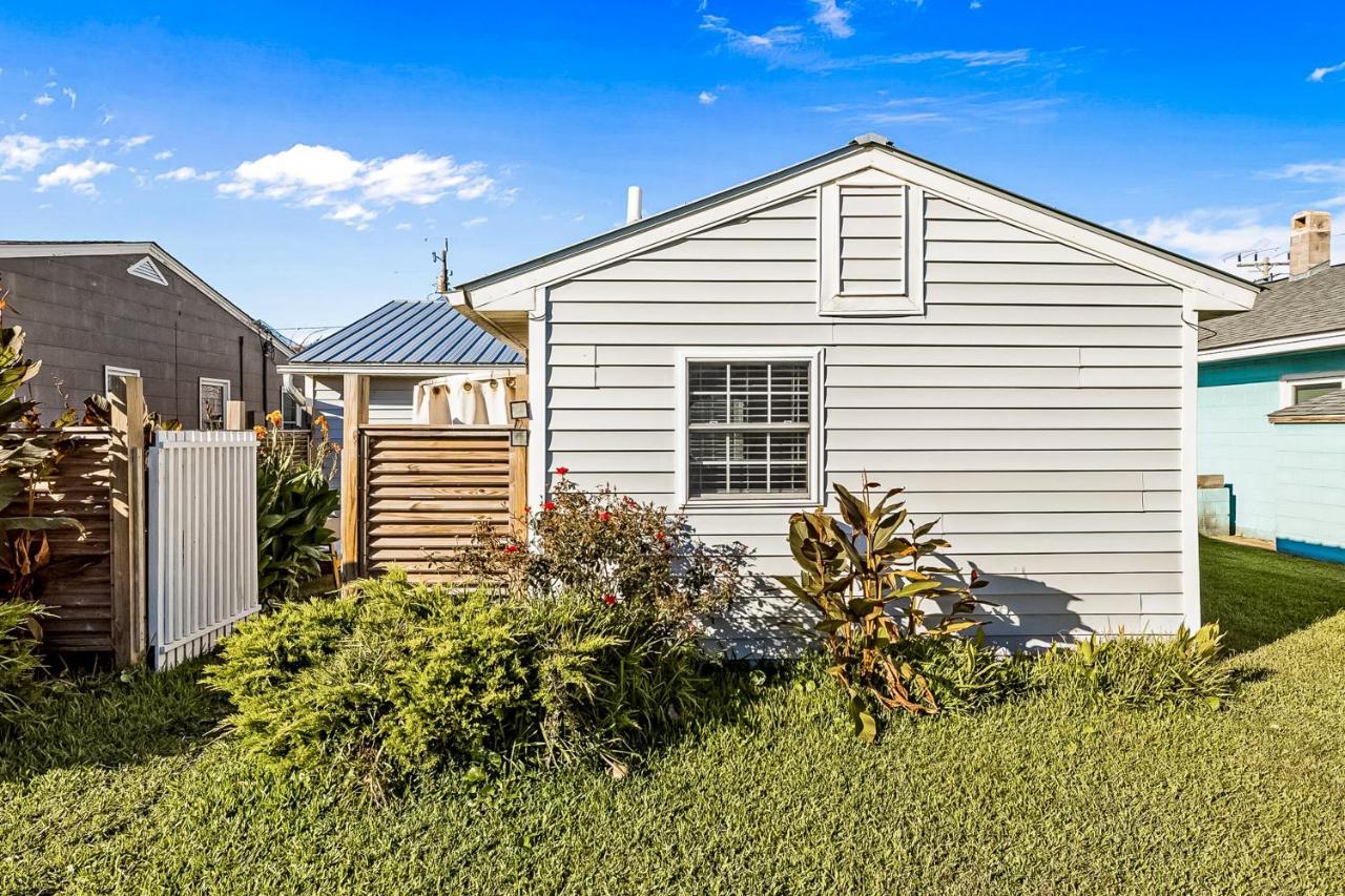 Charming Cottage Atlantic Beach Exterior photo